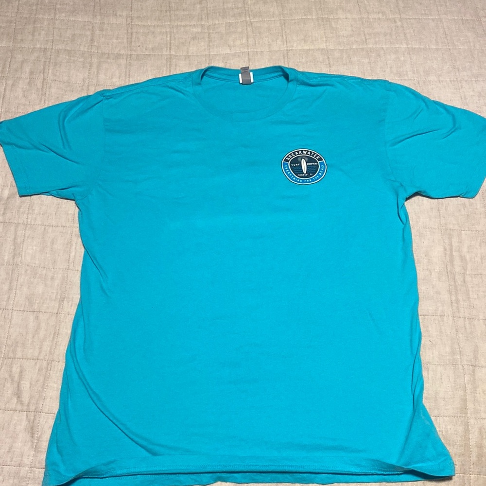 Breakwater surf company t-shirt size large